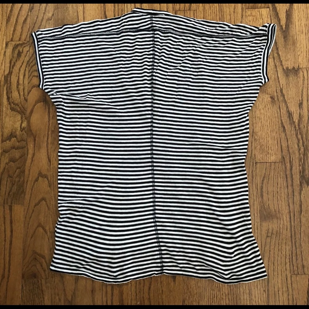 Express Black and White Horizontal Striped Basic T-Shirt Women’s Size XS - Picture 5 of 5